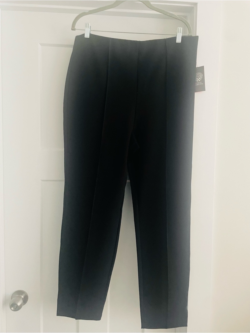 Vince Camuto Black Pants with Pink Size Tag